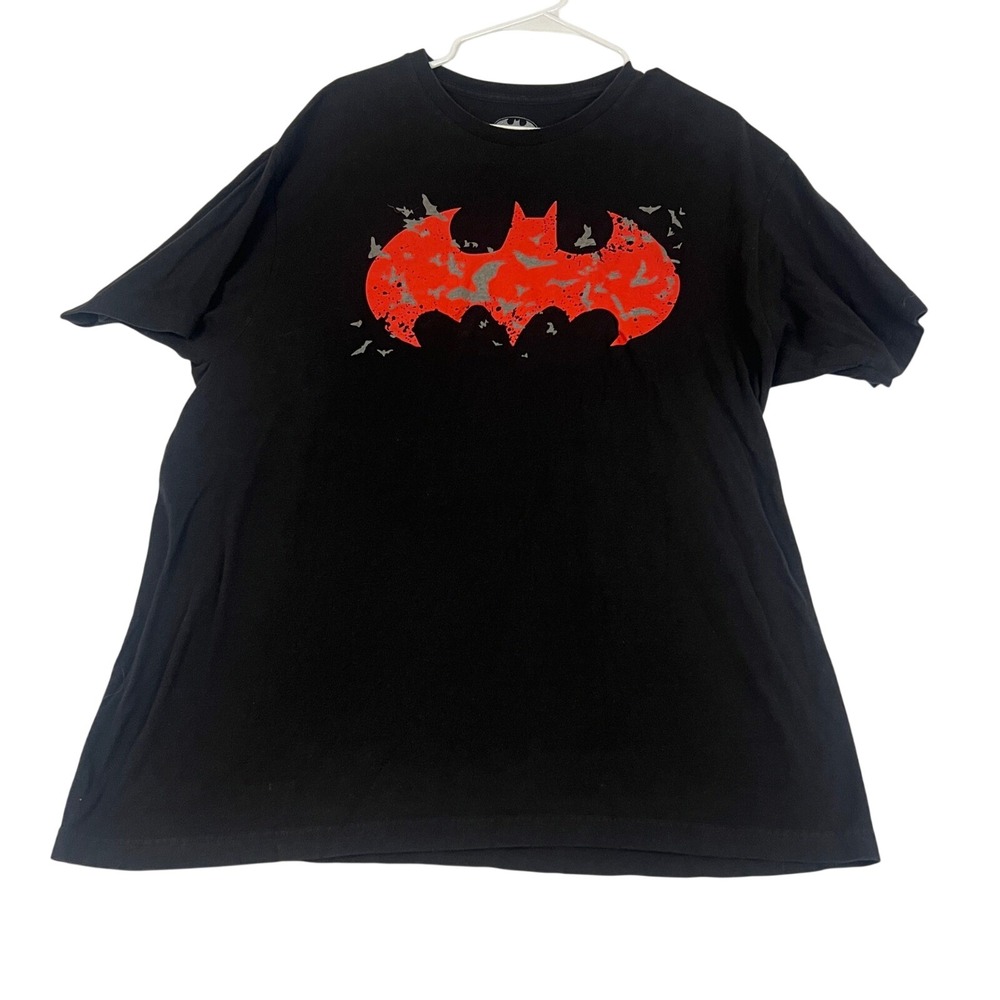 DC Comics Batman Graphic T-Shirt Mens XL Black Red Distressed Bat Signal Cotton
